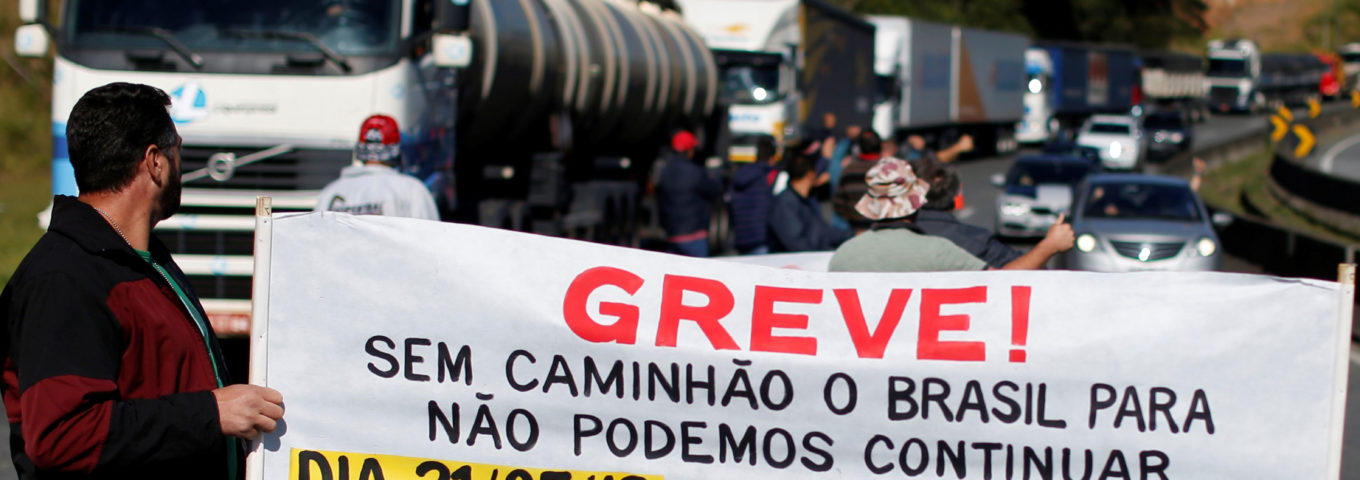 Pode descontar salário em greve?